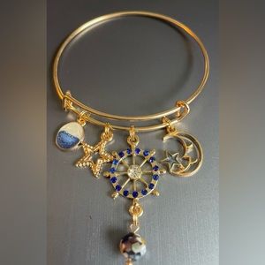 “Moonlighting”🌙Bangle in Gold-tone